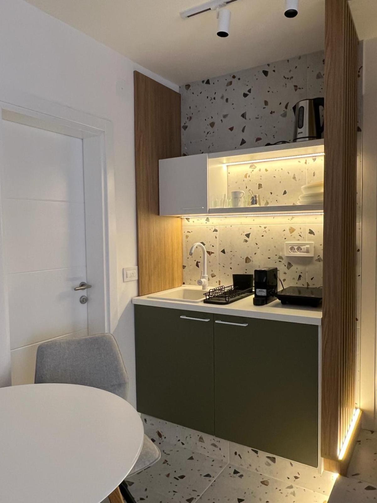 Apartamento Red Riding Hood Belgrado Exterior foto